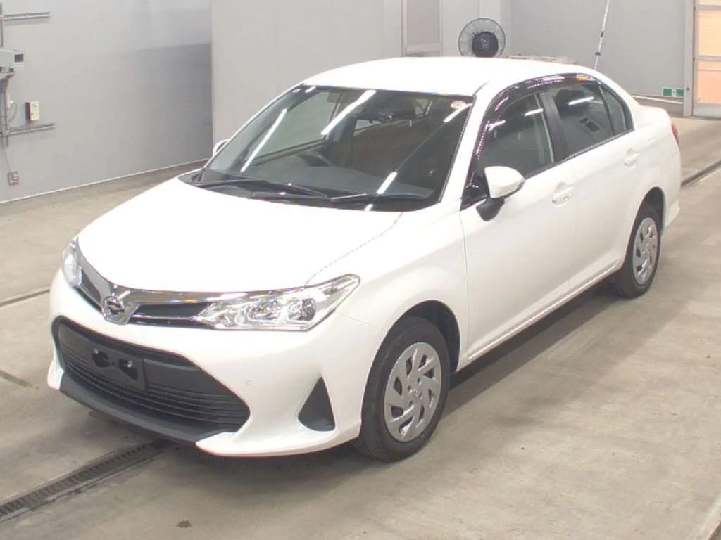 Toyota Corolla Axio NZE164 2021